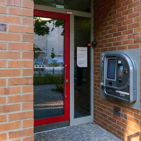 호텔 플롯웰 호텔&레지던츠 암 파크 3*