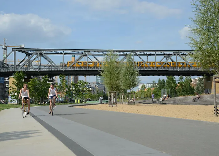 플롯웰 호텔&레지던츠 암 파크 호텔