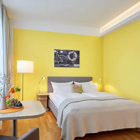 Flottwell & Residenz Am Park Otel