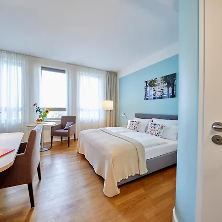 Отель Flottwell & Residenz Am Park 3*