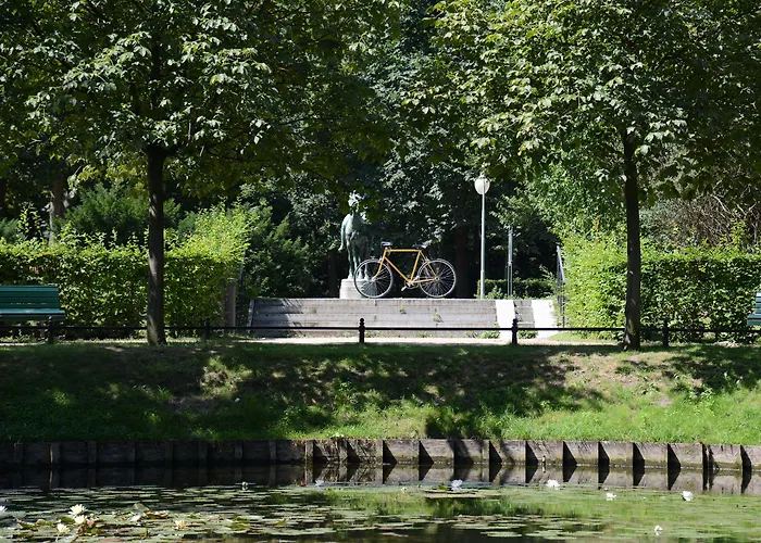 Flottwell & Residenz Am Park Hotell