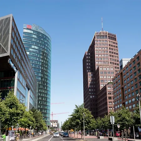 Flottwell & Residenz Am Park 3* ברלין