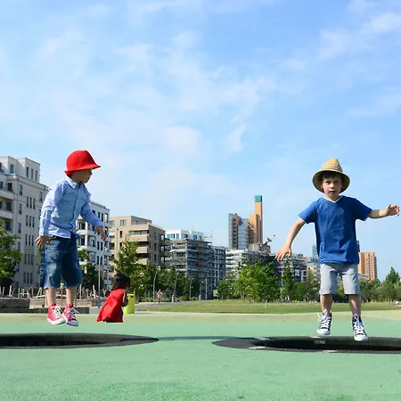 Flottwell & Residenz Am Park מלון